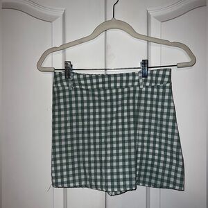 Green and white plaid skort